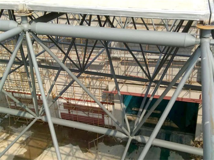 台湾公安局网架天基板屋面